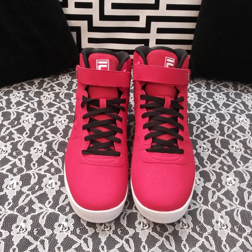Fila Athletic Shoe